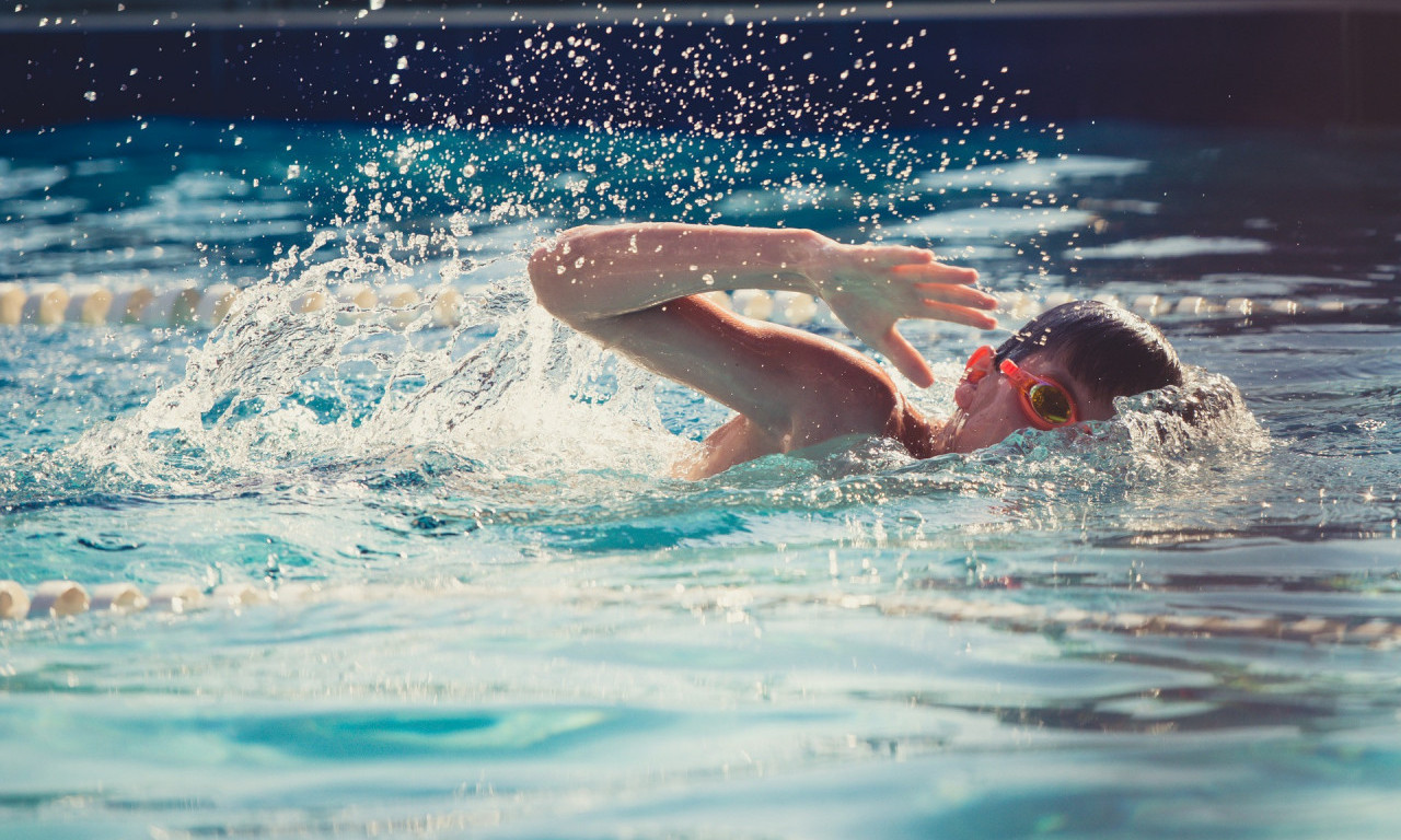 Besplatno plivanje i škola za neplivače u Pinkiju za vreme letnjeg raspusta