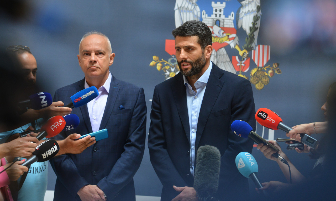 Šapić preuzeo "ključeve Beograda", Radojičić se nada novom poslu ili poziciji