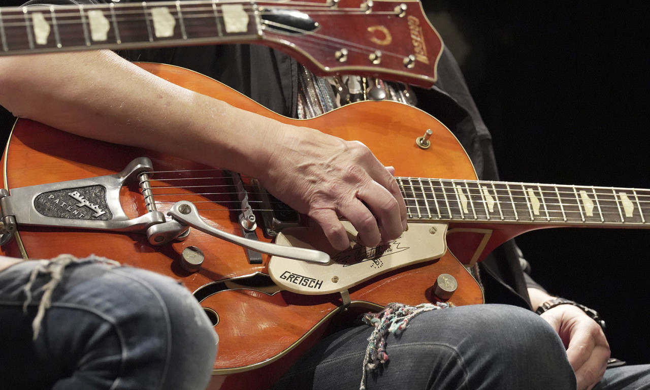Dugo putovanje jedne gitare: instrument ukraden u Torontu sredinom sedamdesetih, pronađen u Tokiju