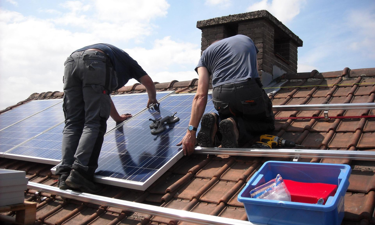 Grad Sombor će izdvojiti NOVAC za sve koji ŽELE da ulože u IZOLACIJU KUĆA i solarne panele