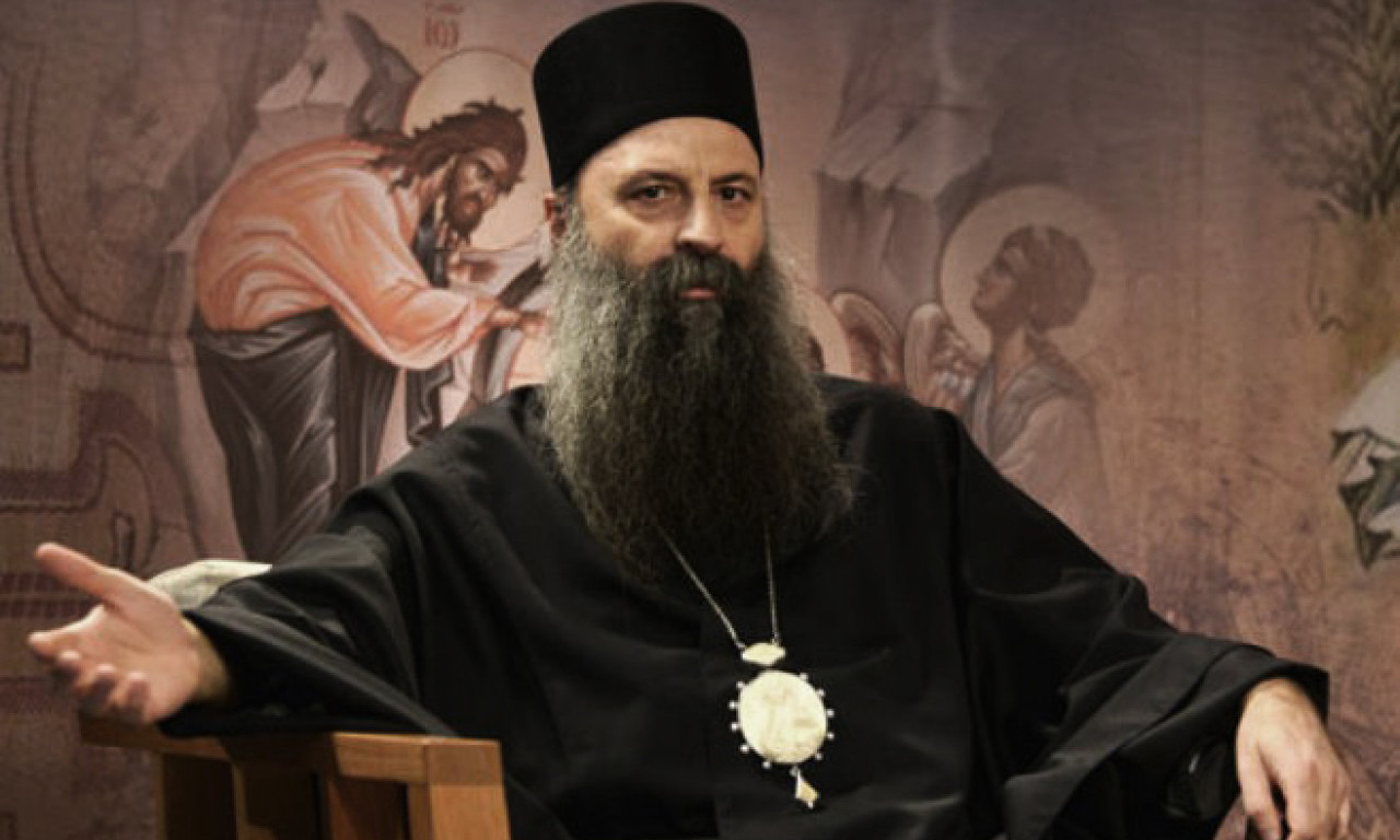 Patrijarh Porfirije stigao u Crnu Goru, vernici mu još na aerodromu prilazili za blagoslov