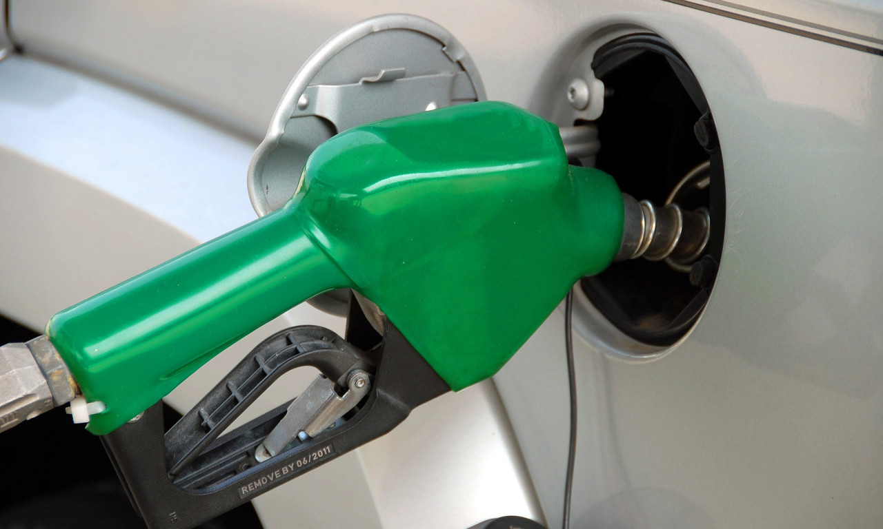 STIGLE CENE GORIVA U NAREDNIH 7 DANA: Evo koliko ćemo plaćati benzin i dizel