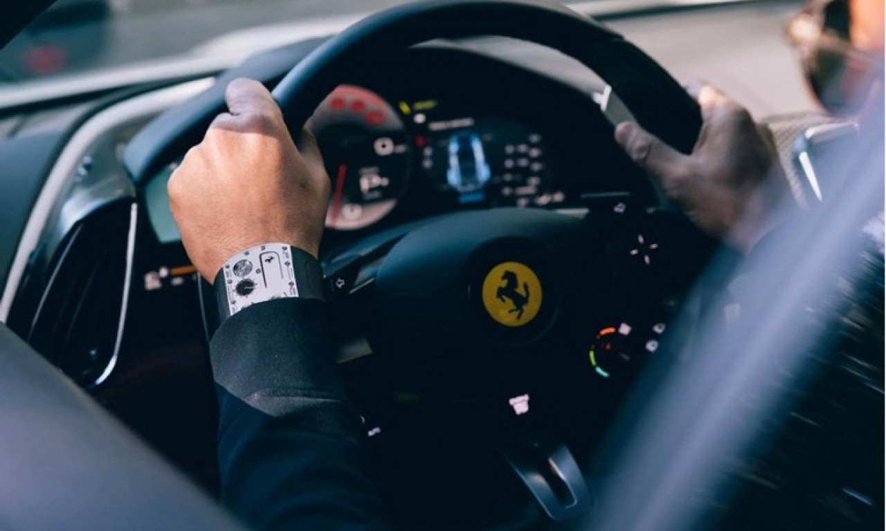 Najtanji mehanički sat na svetu košta kao - nekoliko Ferrarija