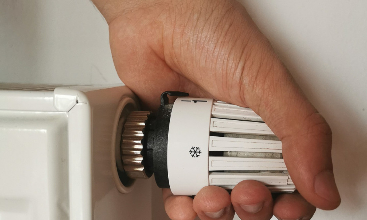 Grejanje tokom CELOG DANA ili po POTREBI - šta nam je ISPLATIVIJE?