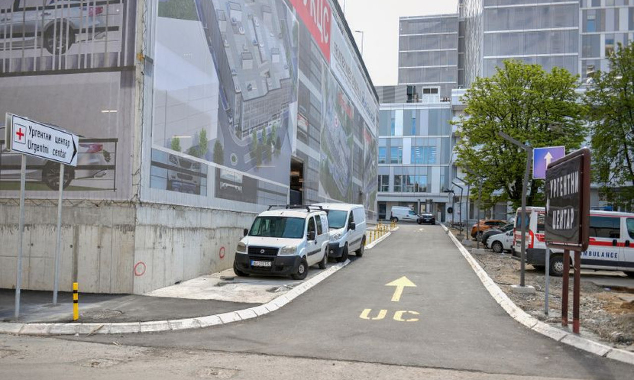 OŠAMARILA I IŠUTIRALA MEDICINSKU SESTRU Stravičan incident u Urgentnom centru u Beogradu