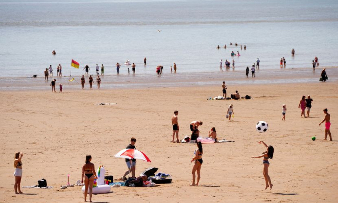 Počinje sa TEMPERATUROM, ali... nije nimalo NAIVNO: Doktorka objasnila sve o NAJOPASNIJIM VIRUSIMA u LETOVALIŠTIMA
