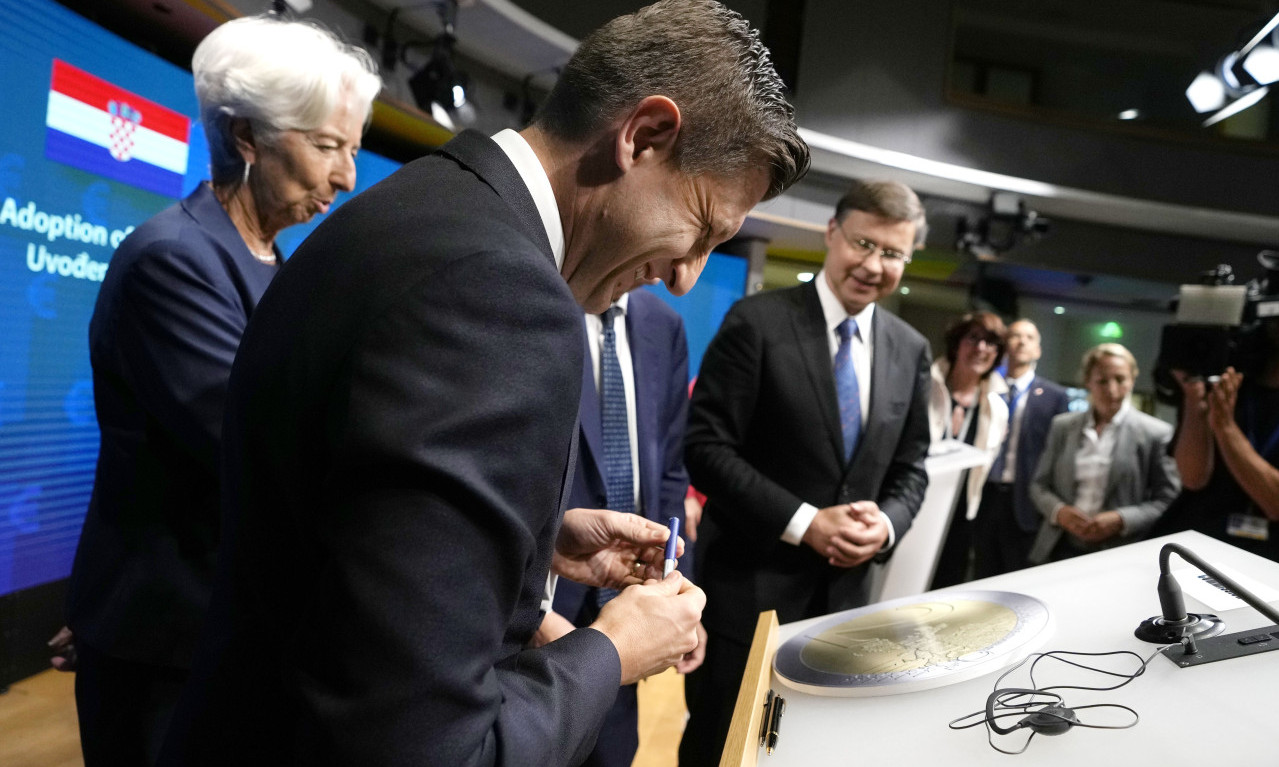 Hrvatska zvanično U EVROZONI, od 1. januara EVRO UMESTO KUNE