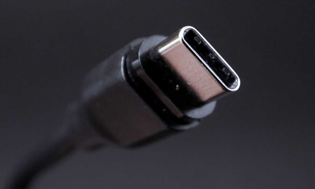 Novine u EU: Do kraja 2024. u upotrebi samo UNIVERZALNI punjači za telefone. Za 2 godine nova pravila i za LAPTOPOVE