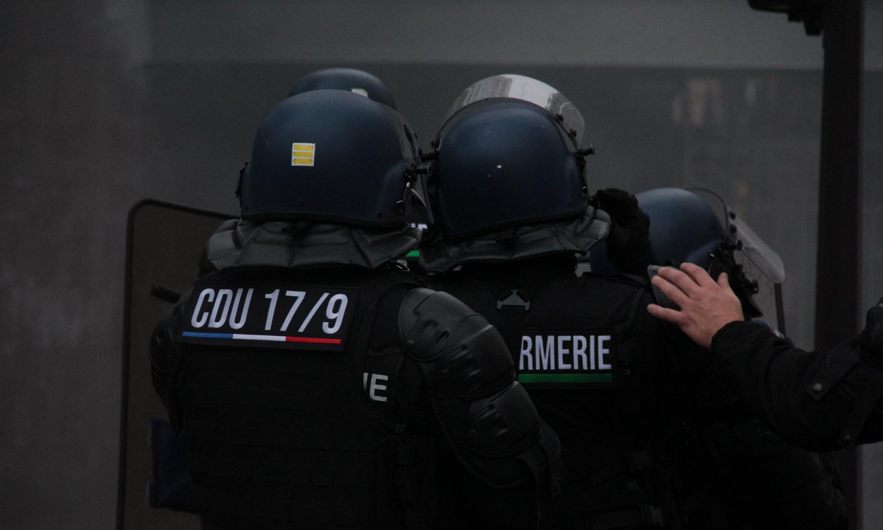 Mladić u Francuskoj ubio pet članova svoje porodice, policija morala da ga likvidira