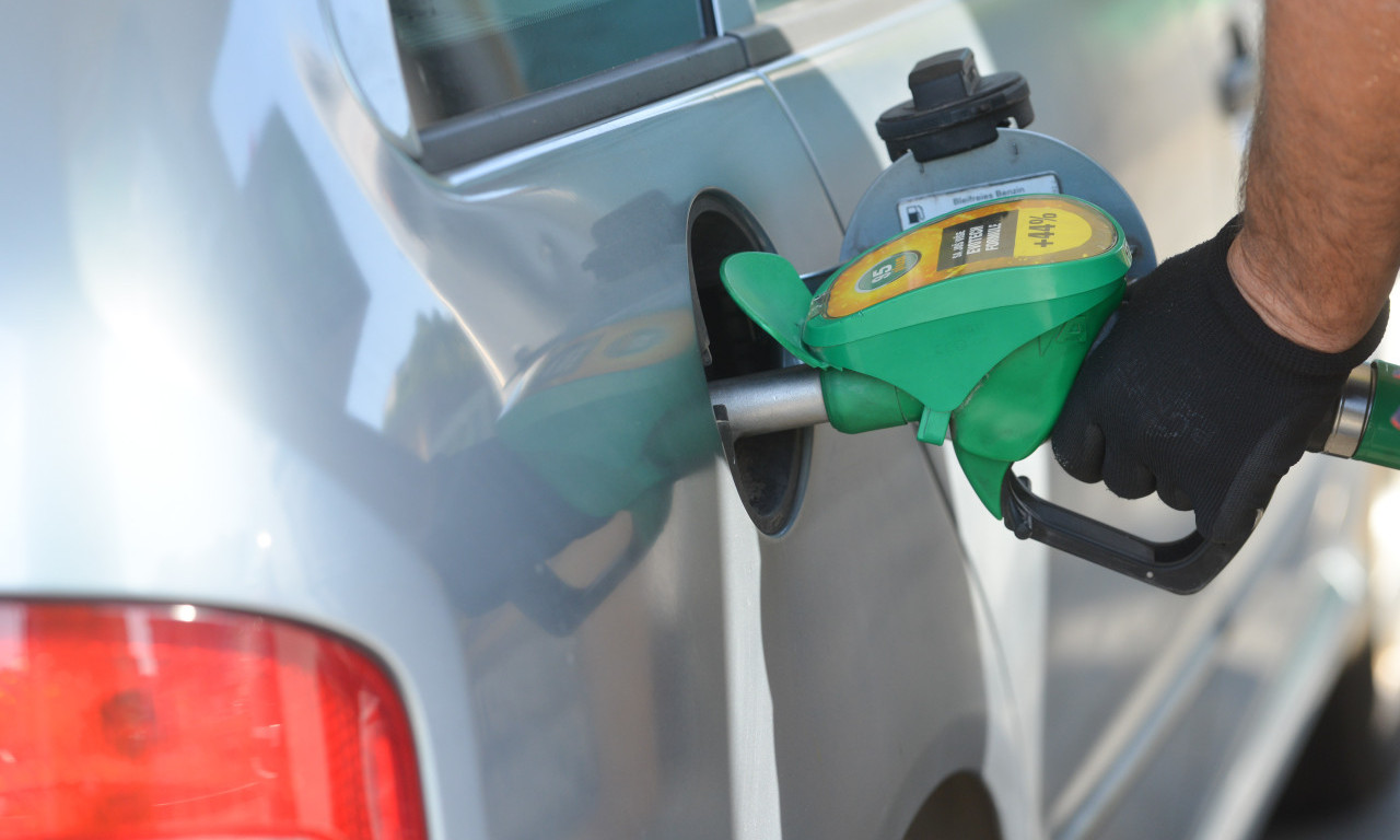 Objavljene NOVE CENE GORIVA: Evo koliko će u narednih 7 dana KOŠTATI DIZEL I BENZIN