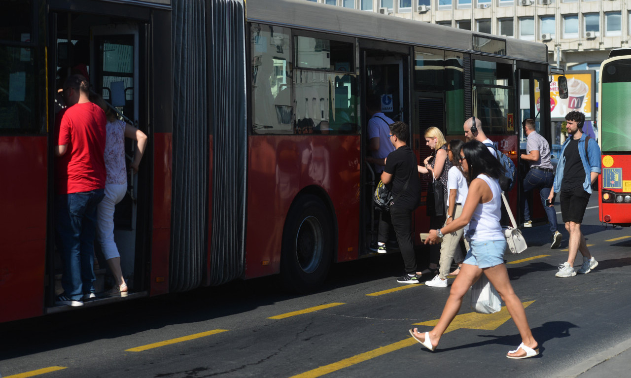 SVI SE VOZE, POLA PLAĆA: Ali to nije NAJVEĆI PROBLEM javnog prevoza u Beogradu