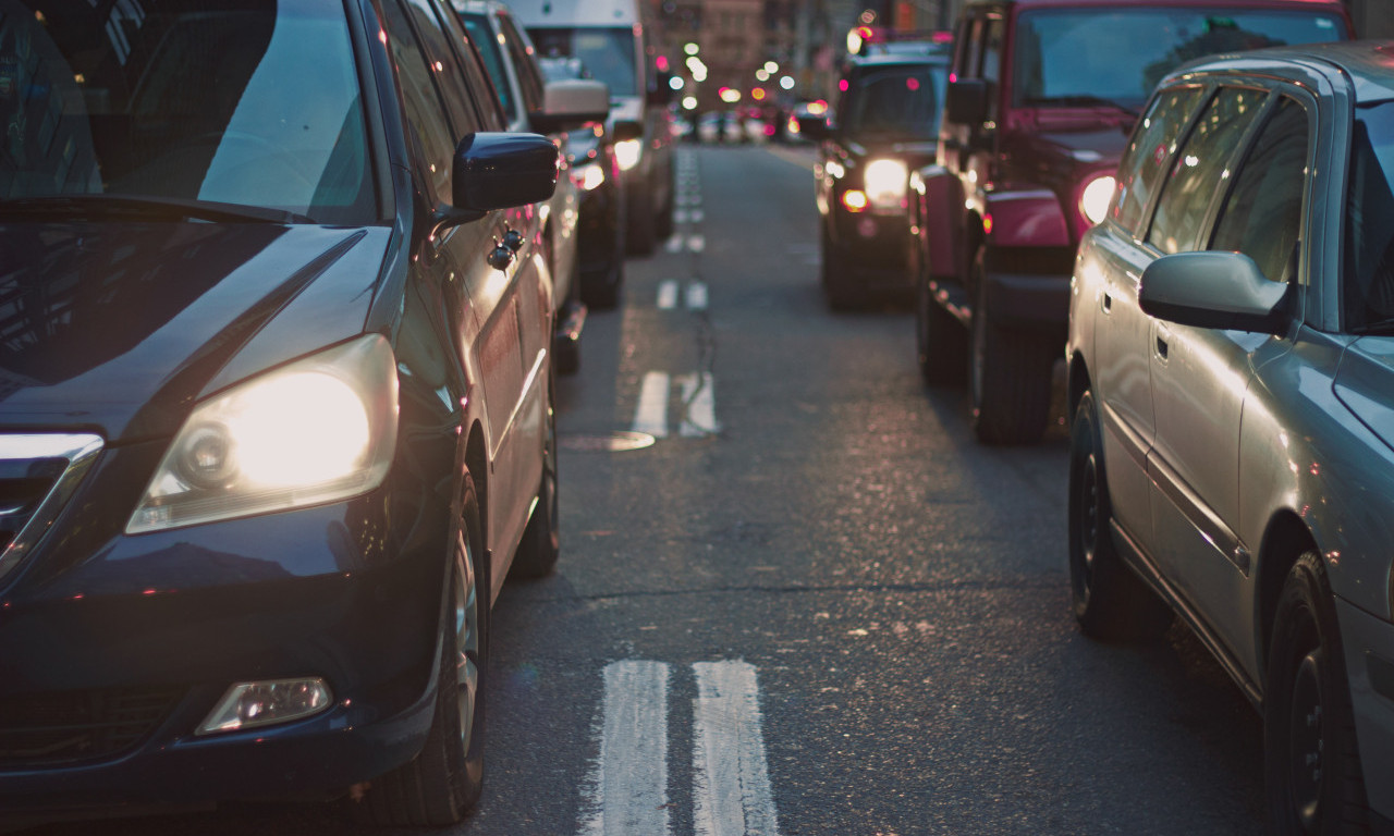 Ovo je VAŽNO da znate: DOKUMENT koji uvek MORATE da IMATE u AUTOMOBILU