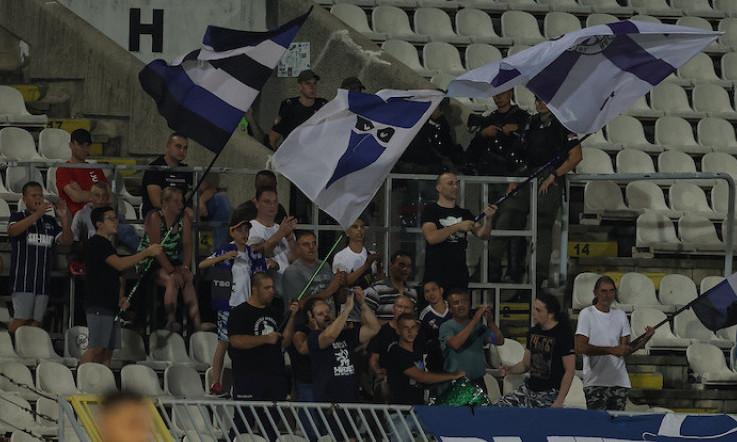 Deo navijača izbačen sa utakmice u Larnaki, nisu imali navijački pasoš