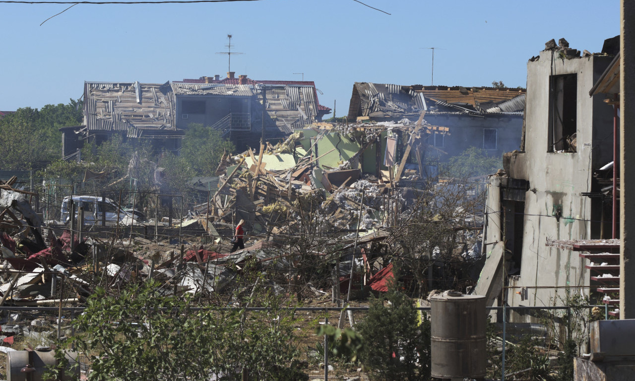 Uništena KLJUČNA infrastruktura u Hersonu - grad bez vodosnabdevanja i struje