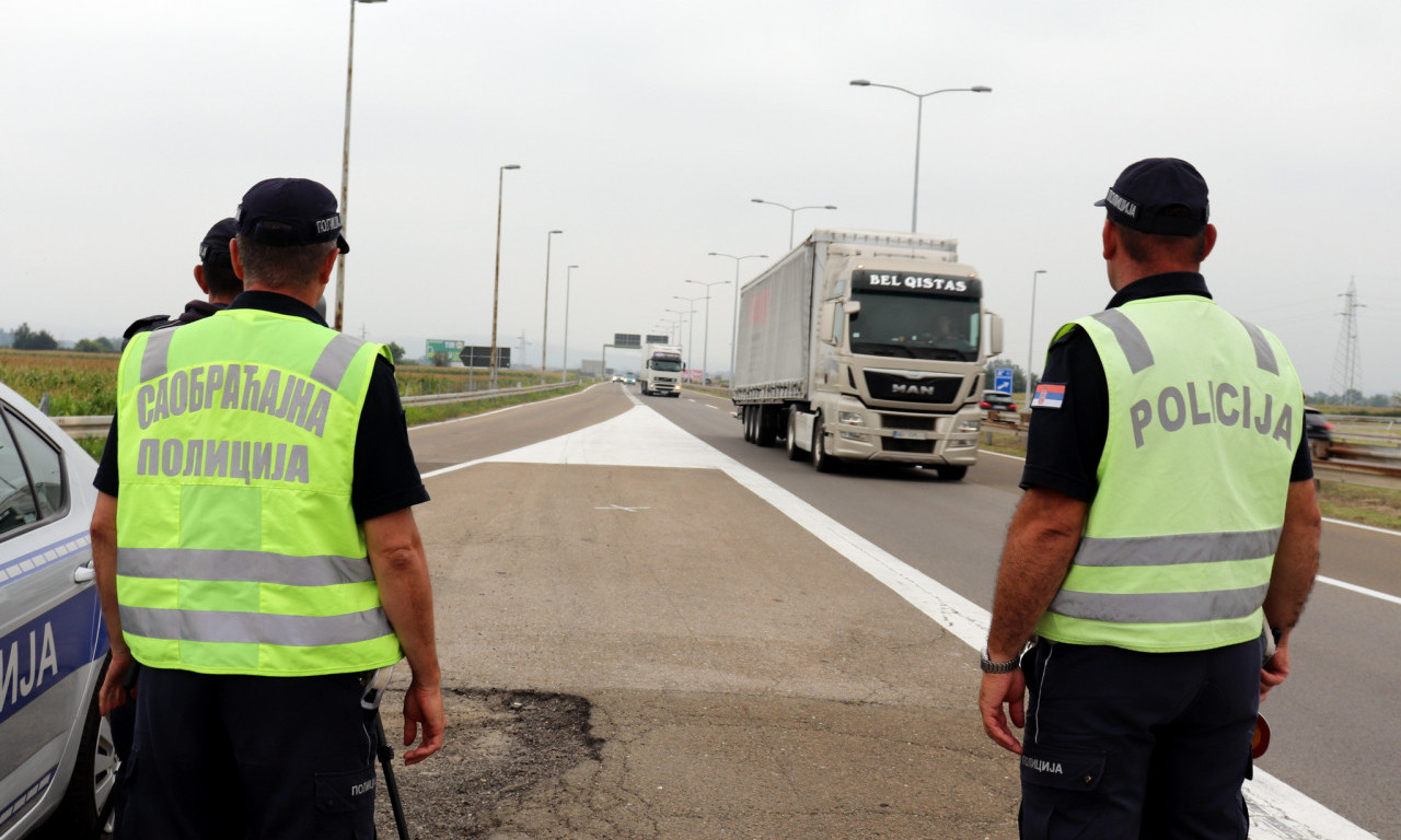 Najmanje četiri osobe povređene u sudaru kamiona na obilaznici oko Beograda