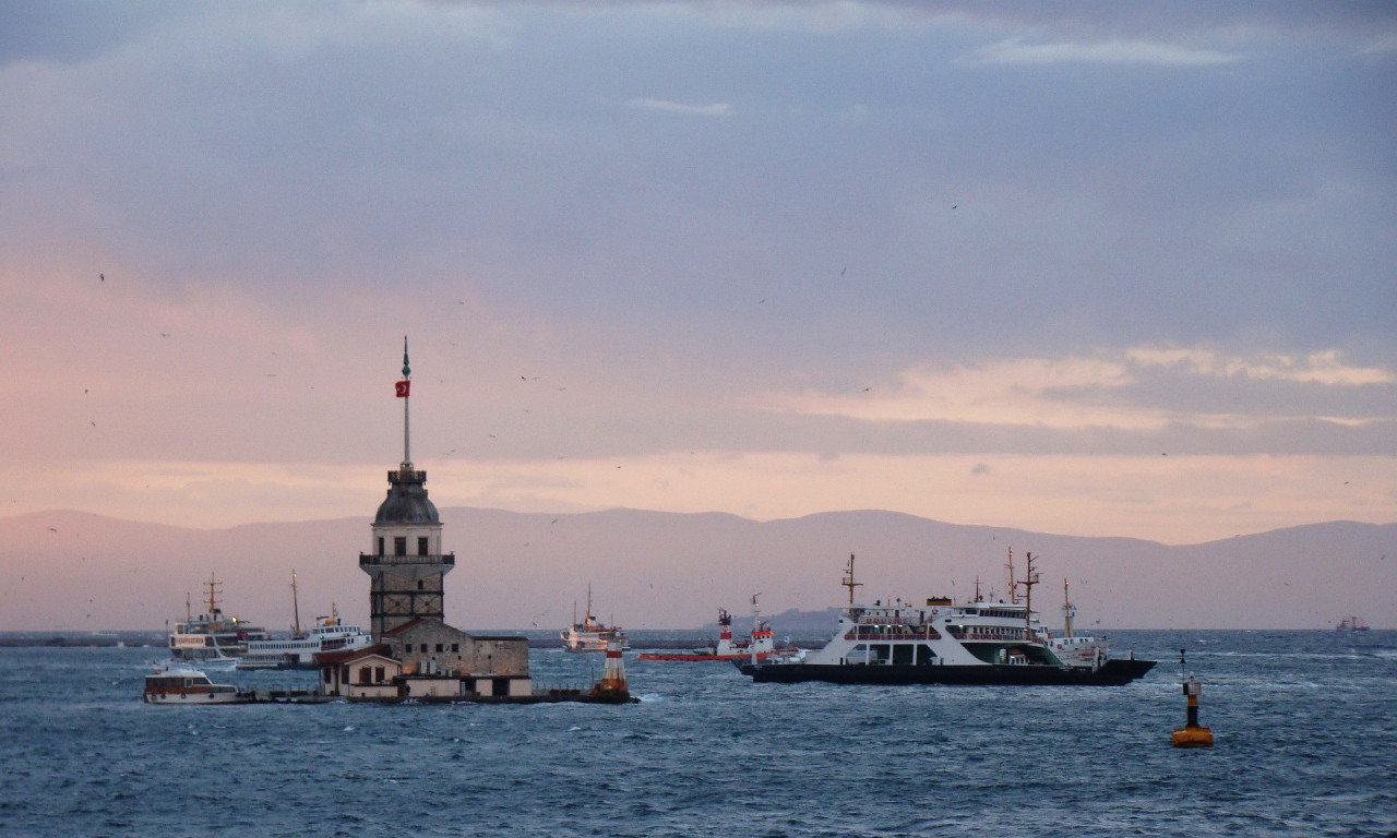 Turska zatvorila prolaz kroz Bosfor zbog kvara na brodu