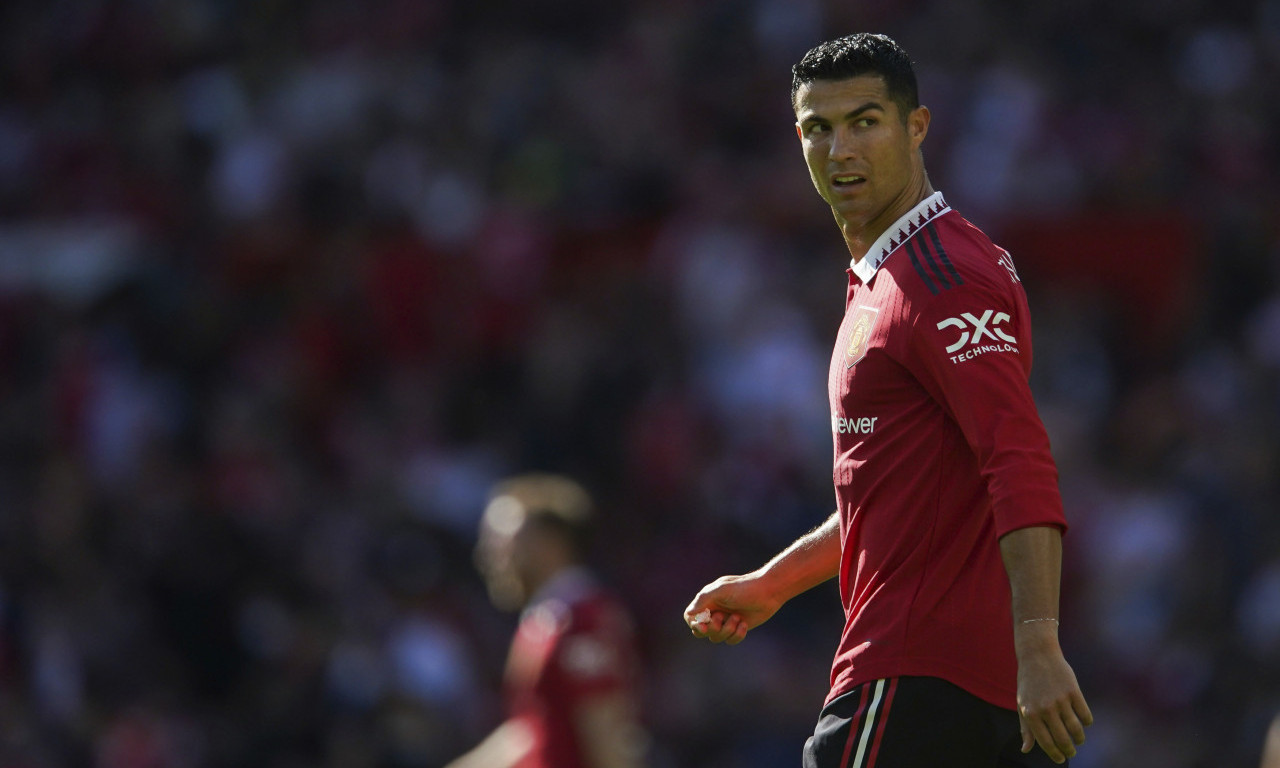 Ronaldo ZAMENJEN, iz protesta napustio stadion, pa se "VADIO" porukom