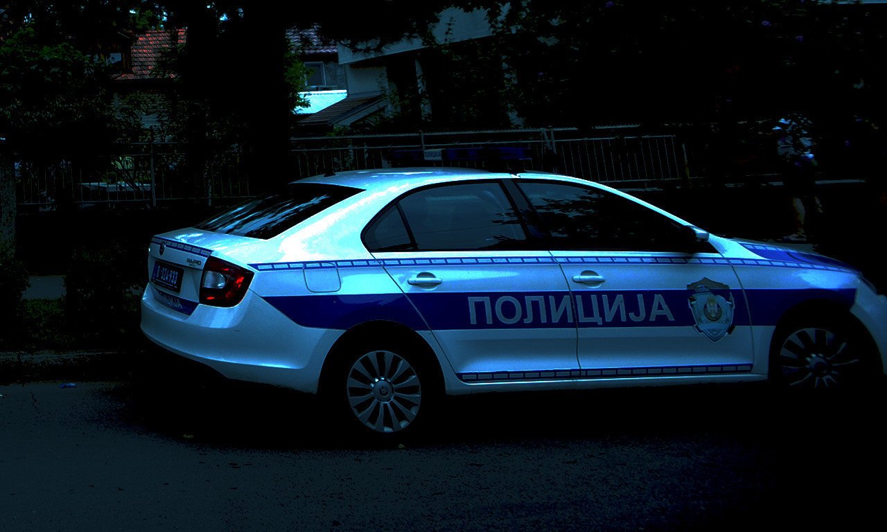 NEVIĐENA AKCIJA policije u Surčinu: Hapšenje na parkingu, PLEN preko 110 kg DROGE