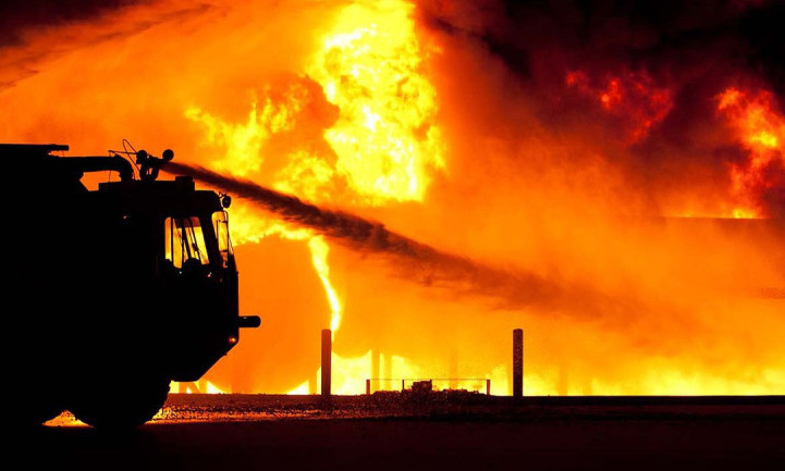 STRAŠAN UDAR UKRAJINE Pet dronova napravilo haos, sve gori, evo šta je pogođeno (FOTO + VIDEO)