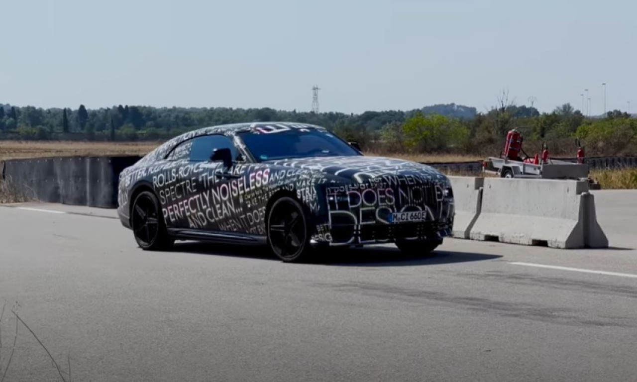 Eko bumu podlegao i čuveni Rolls-Royce, nastavljeno testiranje električne Spectre