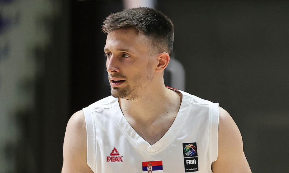 UŽASNA VEST! ALEKSA AVRAMOVIĆ POLOMIO REBRO Procene nisu dobre, čeka ga duga pauza