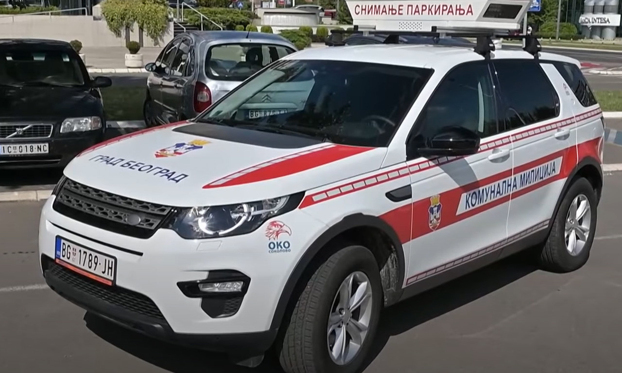 Vozači našli "rešenje" za "OKO SOKOLOVO" - trakama prelepe tablice, a da li to SME DA SE RADI