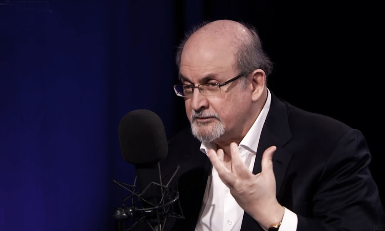 Ruždi skinut sa respiratora, može da govori - napadač se izjasnio DA NIJE KRIV ZA NAPAD