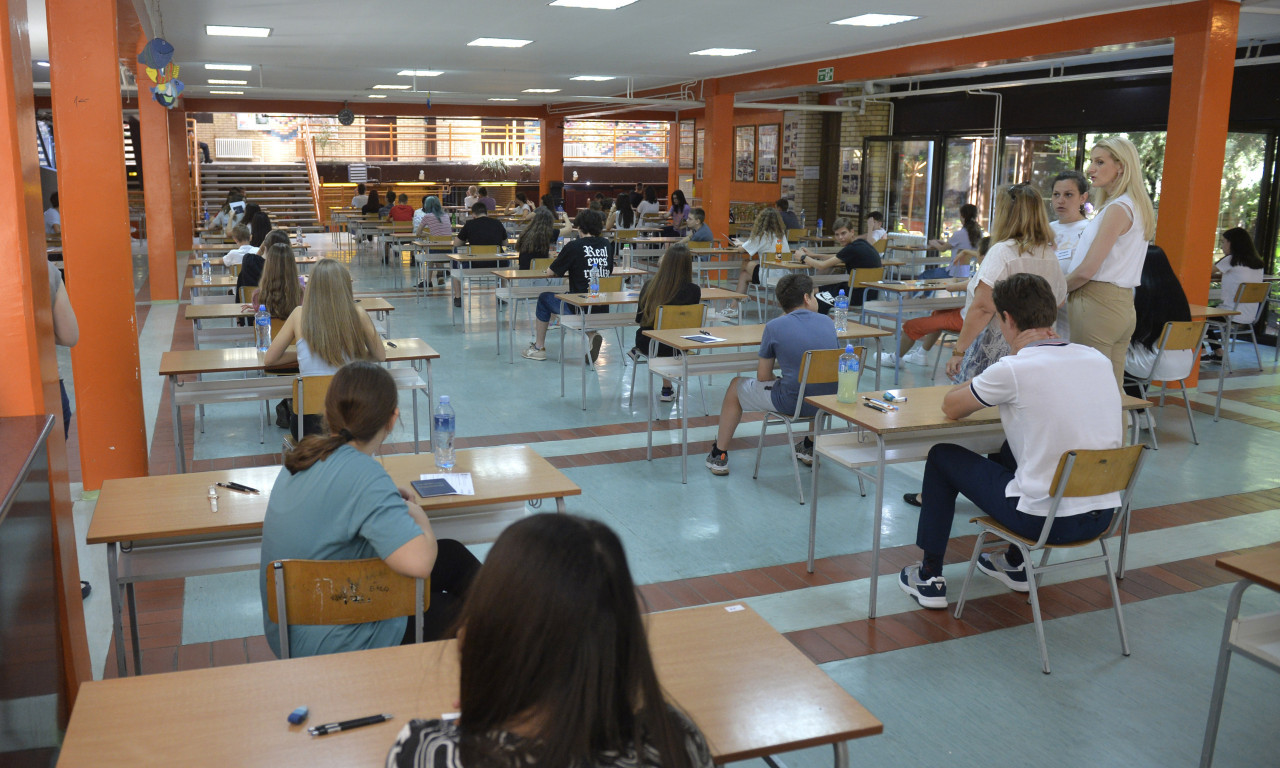 KADA SU PRELIMINARNI REZULTATI MALE MATURE I KAKO POPUNITI LISTU ŽELJA? Osmake deli korak do željene srednje škole