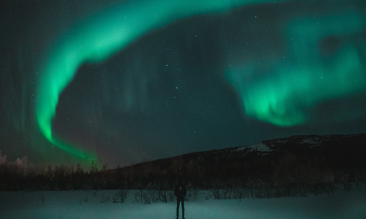 MAGNETNA OLUJA POGODILA ZEMLJU Zasijalo nebo širom Evrope, evo ko je mogao da vidi najjaču Auroru borealis