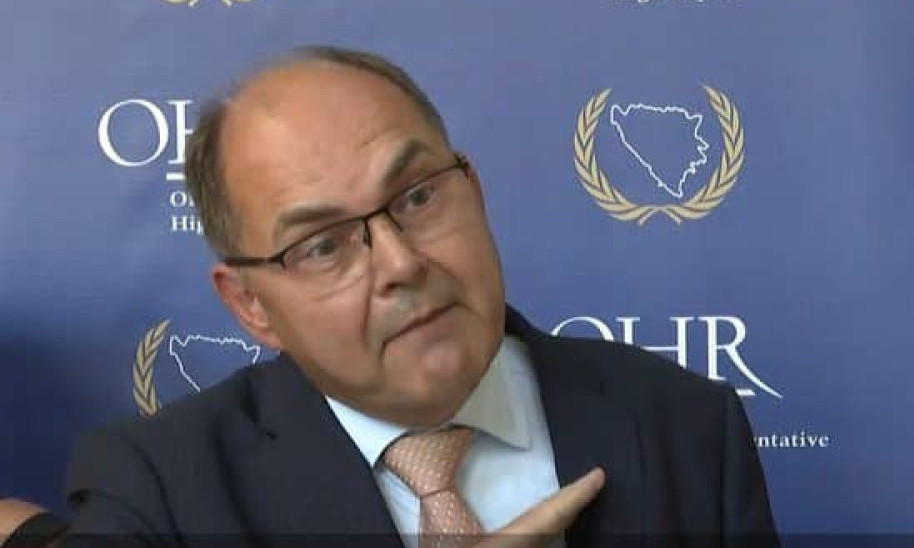 KRISTIJAN ŠMIT I ZVANIČNO ODLAZI Dodik: Svaka marka njegove plate treba da ide u humanitarne svrhe