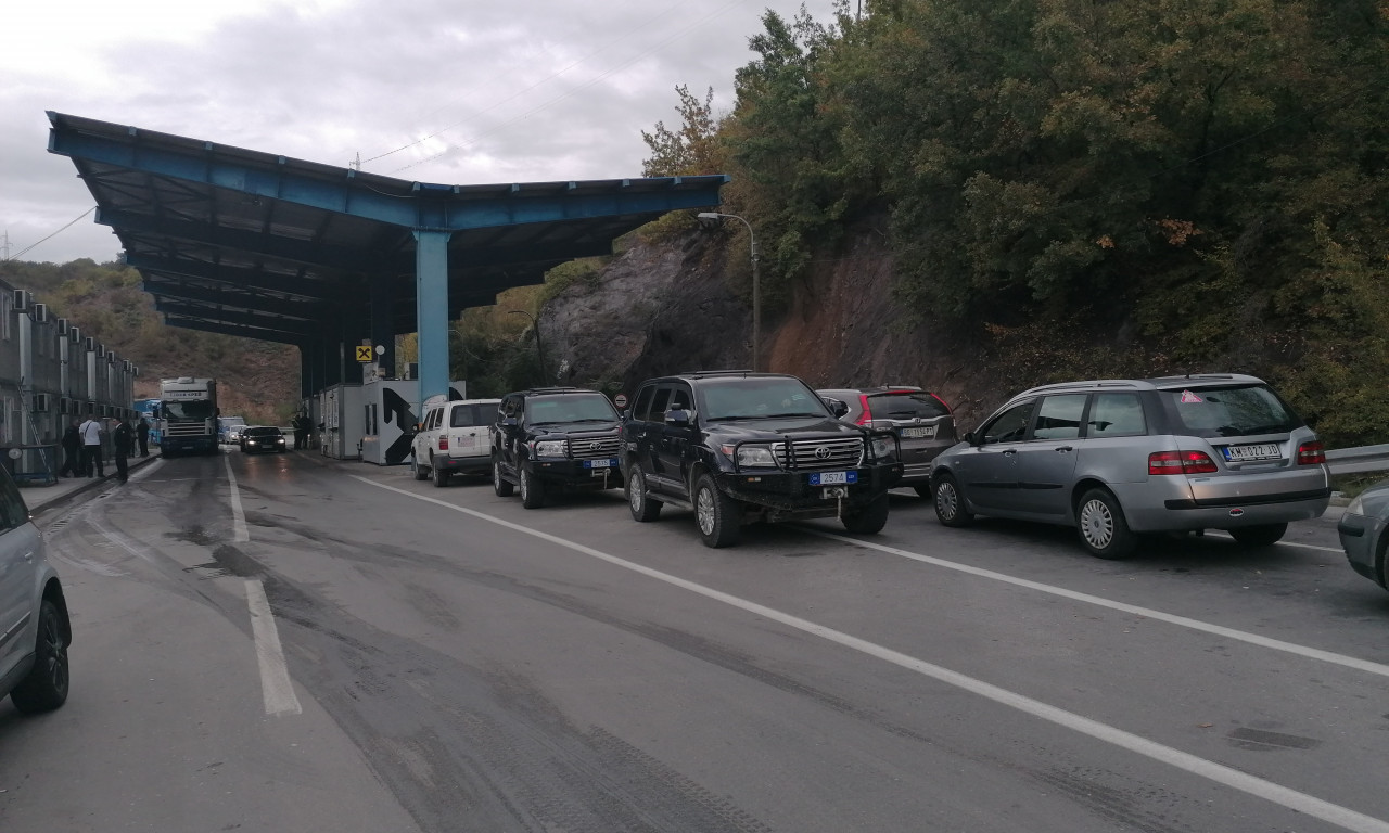 Kosovska policija ZABRANJUJE ulazak vozilima sa KM TABLICAMA