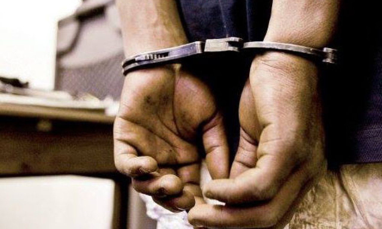 VELIKA ZAPLENA U ARANĐELOVCU Otkriveno 1.100 litara nafte bez papira, jedna osoba uhapšena!
