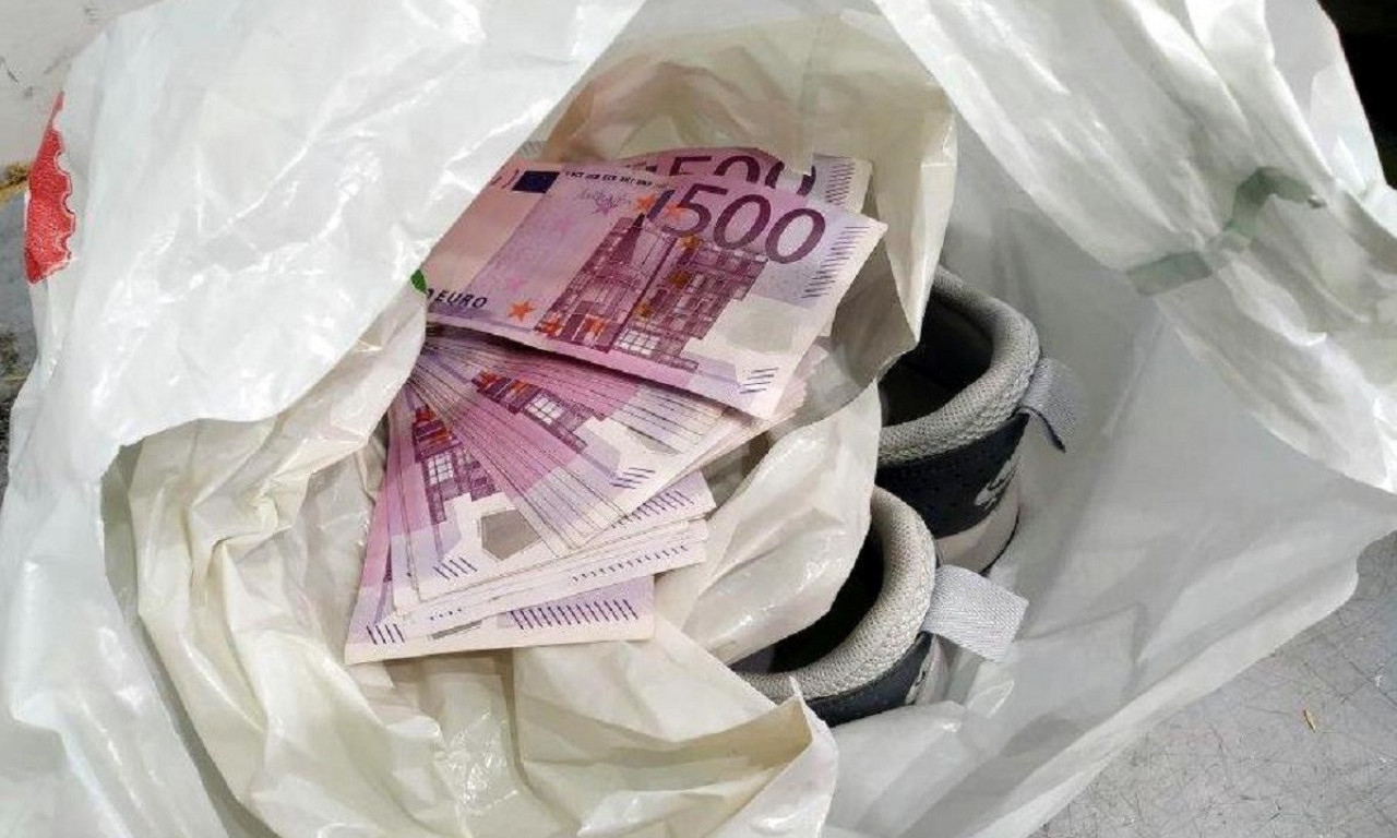 Neverovatna zaplena - carinici u nošenim patikama pronašli preko 55.000 evra!