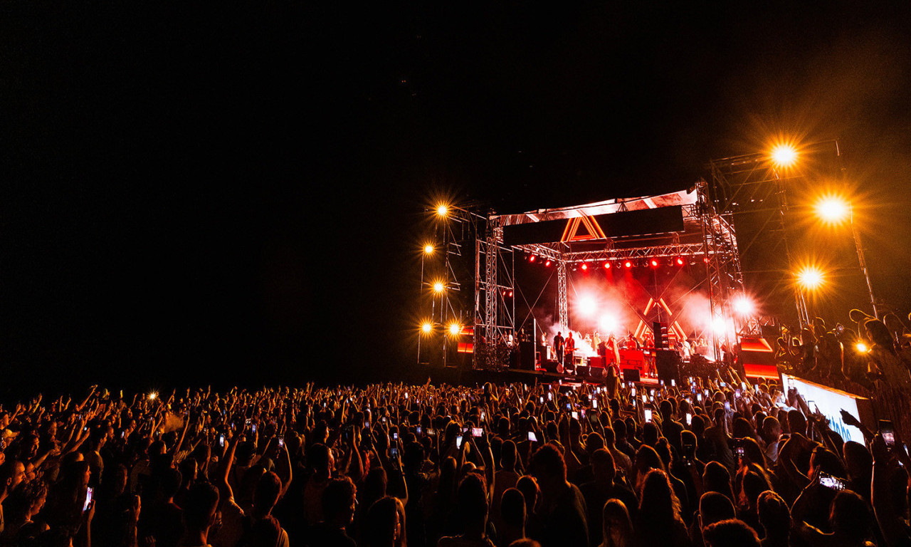 Sea Dance osvojio Jadran: Večeras veliko finale uz Ninu Kraviz i Dubiozu Kolektiv
