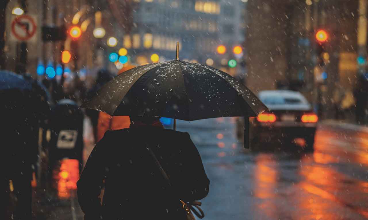 SPREMITE SE, STIŽE VELIKA PROMENA VREMENA Obilne padavine i sneg u Srbiji