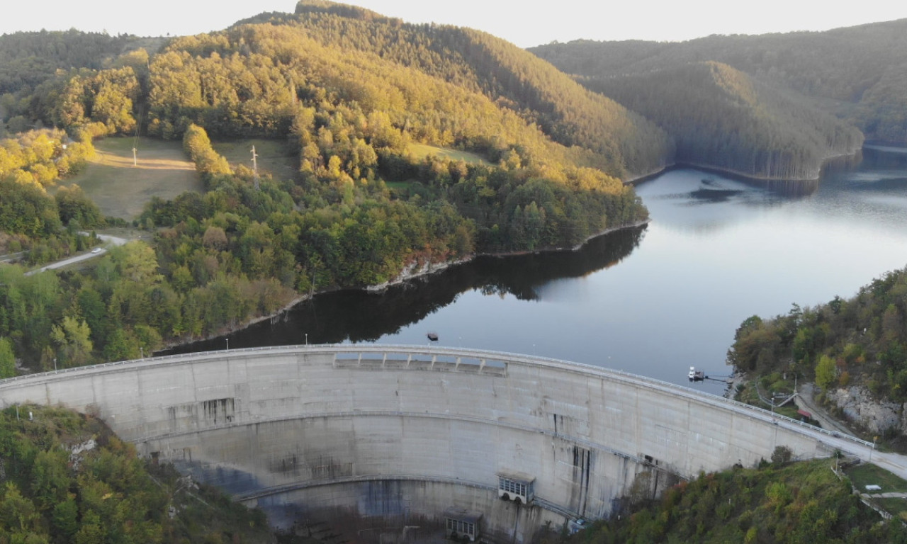 Potraga za muškarcem koji se utopio u jezeru Vrutci kod Užica još uvek traje