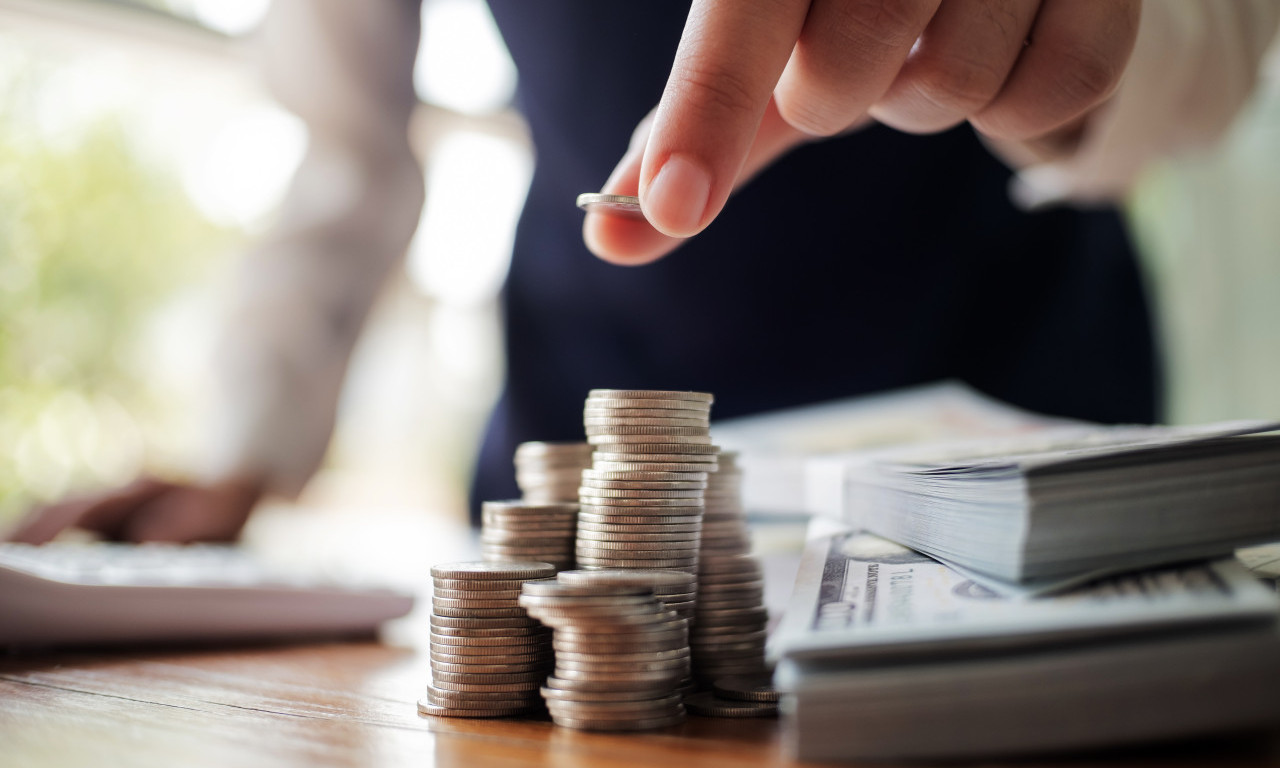 GDE INVESTIRATI NOVAC I ŠTA SE NAJVIŠE ISPLATI? Rekordni rast ulaganja u ovu stvar, a evo šta Srbija i dalje bira