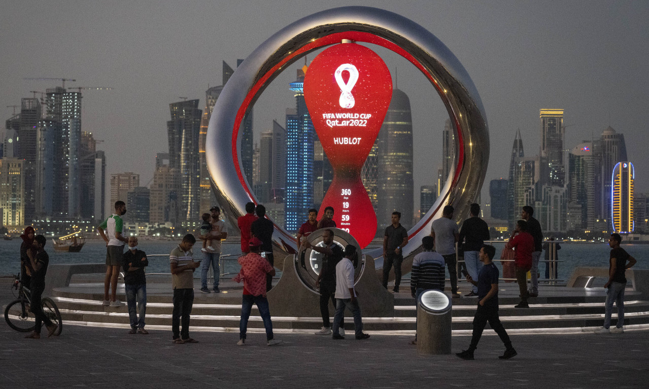 SMRT NAVIJAČA na Mundijalu: TRAGEDIJA potresla Katar