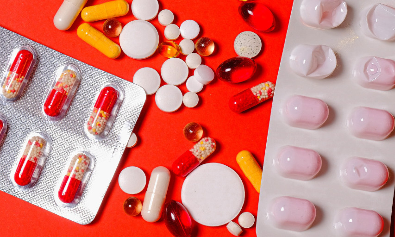 ŠVERCUJU i LEKOVE: Carinici otkrili 25.000 kutija