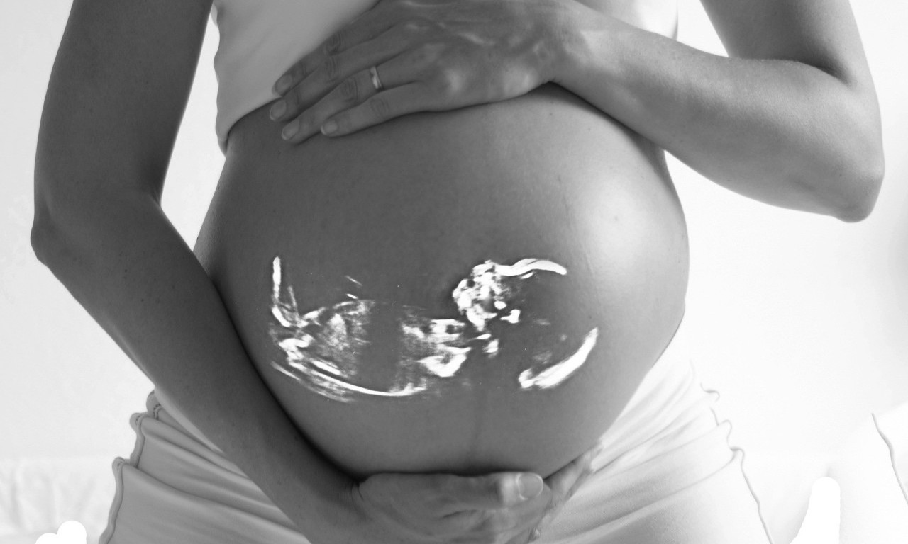 NJIMA ĆE BITI ISPUNJEN SAN: Do sada se u Srbiji 350 žena PRIJAVILO za VTO materijalom iz inostranstva