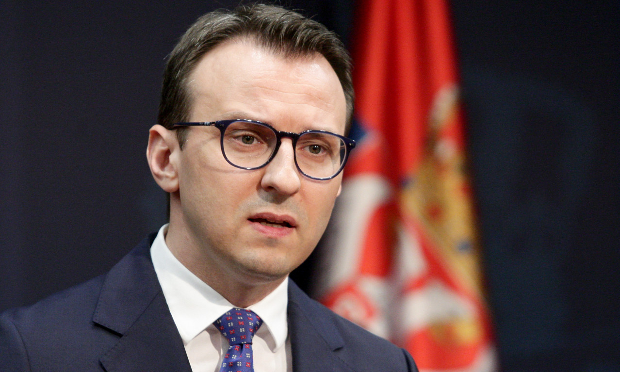 Petkoviću 10. put ZABRANJEN ulazak na KiM: Ne može na USTOLIČENJE patrijarha Porforija