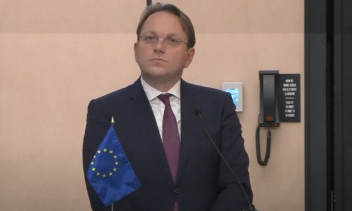 Varheji: Ako Srbija želi BRŽE PREGOVORE, mora da se USKLADI sa politikom EU