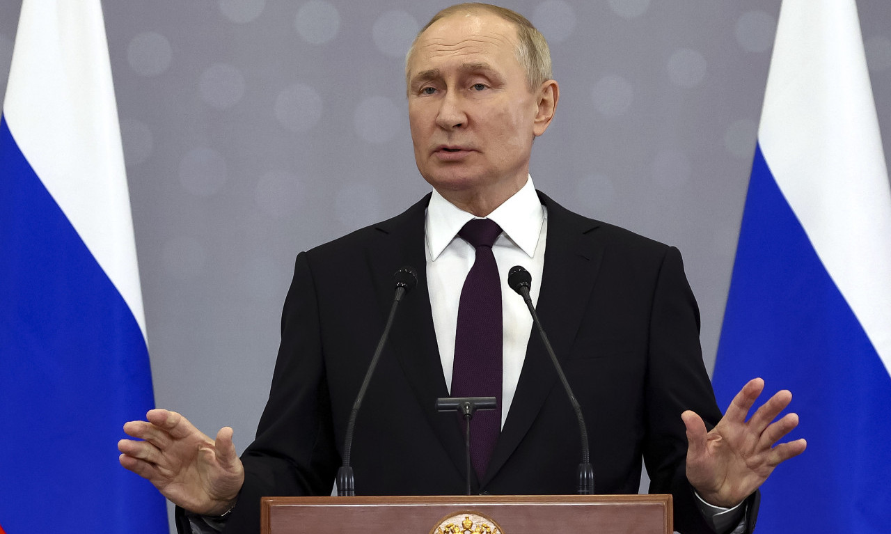 KREMLJ SE OGLASIO NAKON INCIDENTA U RUMUNIJI: Putin obavešten o padu drona na zgradu