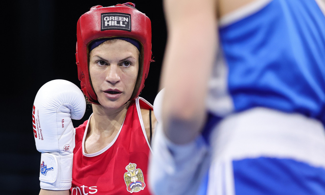 ISTORIJSKA šansa: Jelena Janićijević u borbi za PROFESIONALNU titulu