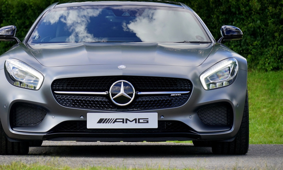 Mercedes-Benz kreše TROŠKOVE! Najavio prodaju svojih AUTO-SALONA širom Nemačke