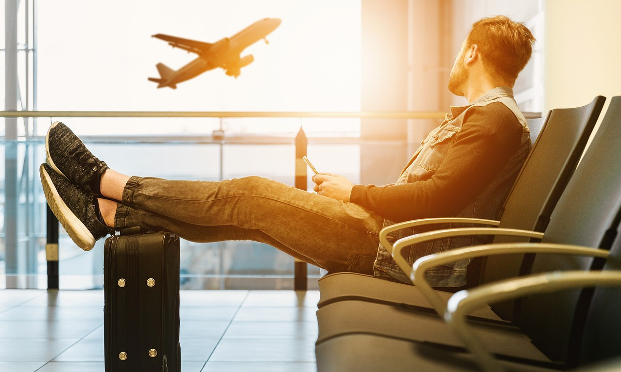 SRBI, AKO LETITE ZA BARSELONU, SPREMITE SE NA VELIKE PROMENE Er Srbija upozorava - možete da ostanete bez prtljaga