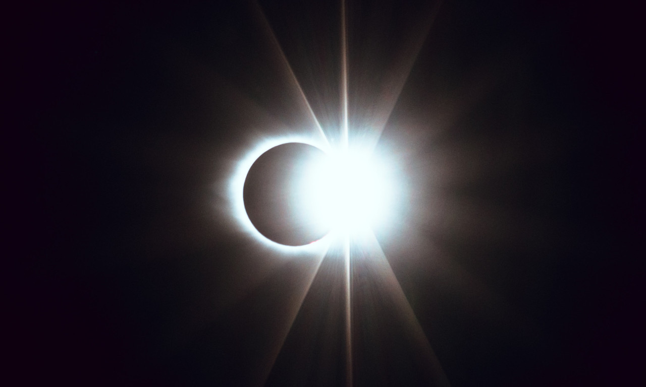 OZBILJNO UPOZORENJE srpskog astronoma pred sutrašnje POMRAČENJE SUNCA: Pazite, malo je potrebno DA IZGUBITE VID