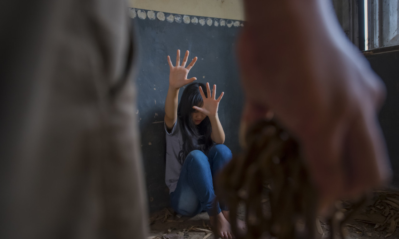 DEVOJČICA (12) PRIJAVILA OCA ZA SILOVANJE! Detalji užasa u Hrvatskoj