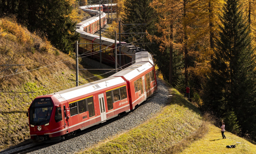 NAJDUŽI VOZ NA SVETU kroz Alpe u istoriju: 100 vagona i četiri lokomotive za svetski rekord