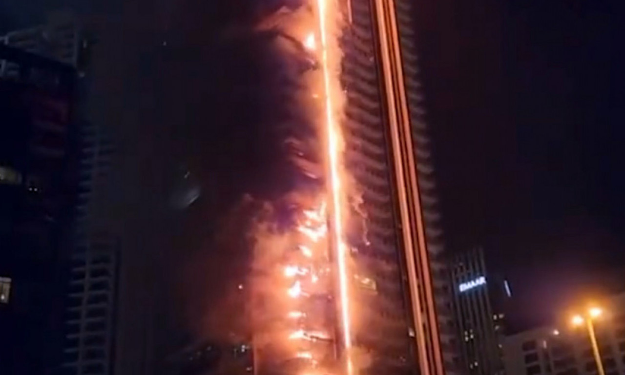 Pogledajte snimke NEBODERA OBAVIJENOG VATROM - strašan požar u Dubaiju